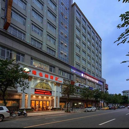 Vienna Hotel Zhongshan Xiaolan Екстер'єр фото