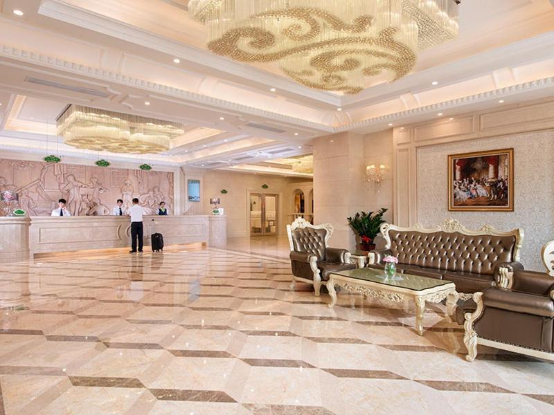Vienna Hotel Zhongshan Xiaolan Екстер'єр фото